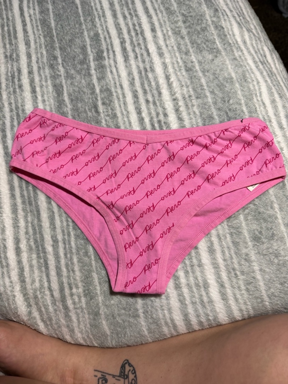 🌧️🦇Aeropostale Pink Script Print Bikini Panties